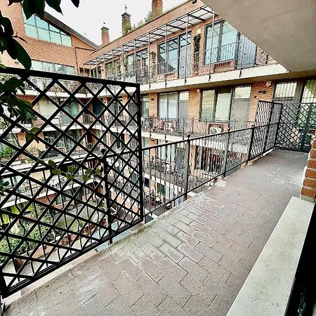 Apartamento Mecenate Metropolitan Flat
